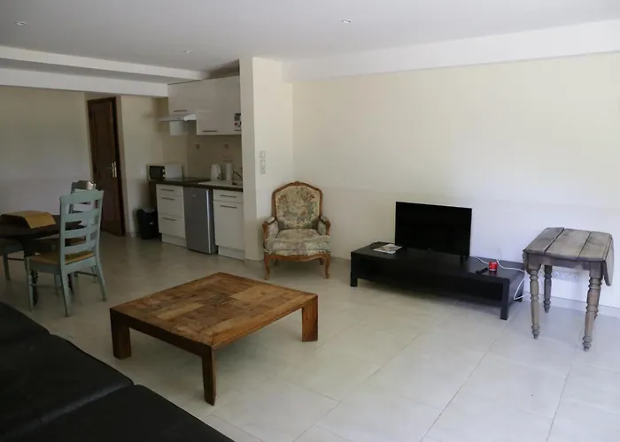 Le De Penzion Belleme